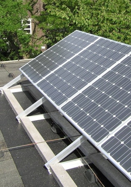 Drei Module der PV-Anlage