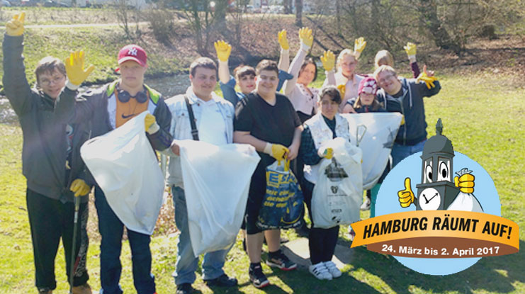 die-schueler-bei-der-aktion-hamburg-raeumt-auf