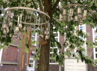 Die Windspiele entstanden aus der trash-art-Aktion